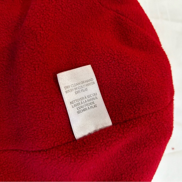 Kootenay Canada Maple Leaf 🇨🇦 Chunky Beanie - Picture 9 of 9